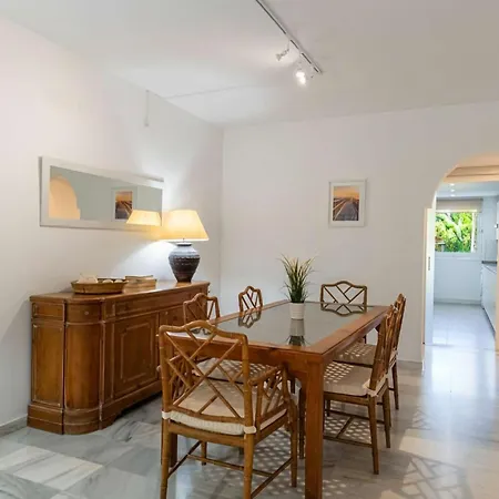公寓 La Alcazaba Banus 3br Garden By Costarentals