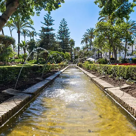 La Alcazaba Banus 3br Garden By Costarentals * 马尔韦利亚