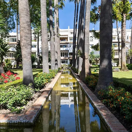 La Alcazaba Banus 3br Garden By Costarentals 马尔韦利亚