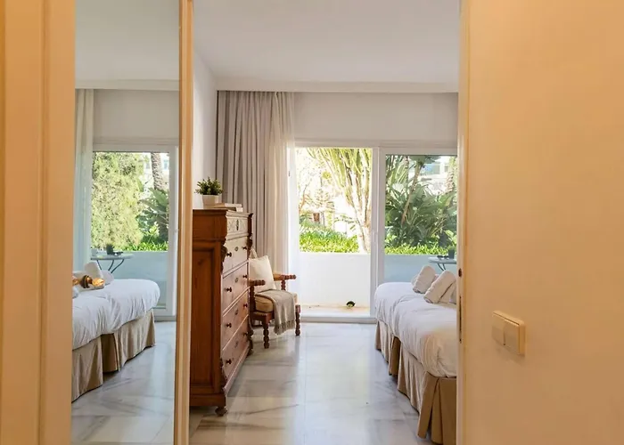 La Alcazaba Banus 3br Garden By Costarentals شقة