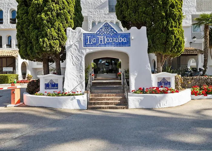 La Alcazaba Banus 3br Garden By Costarentals شقة ماربيا