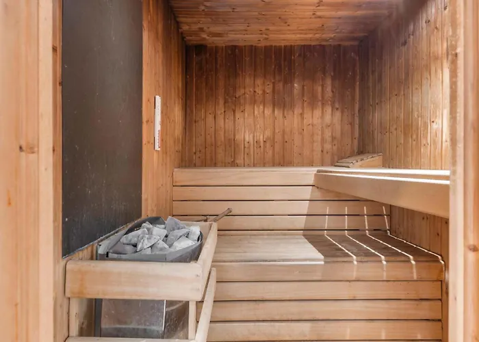 La Alcazaba Banus 3br Garden By Costarentals *